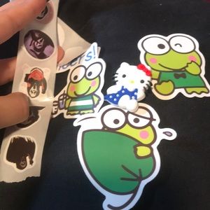 A cute boy or girl pakeit